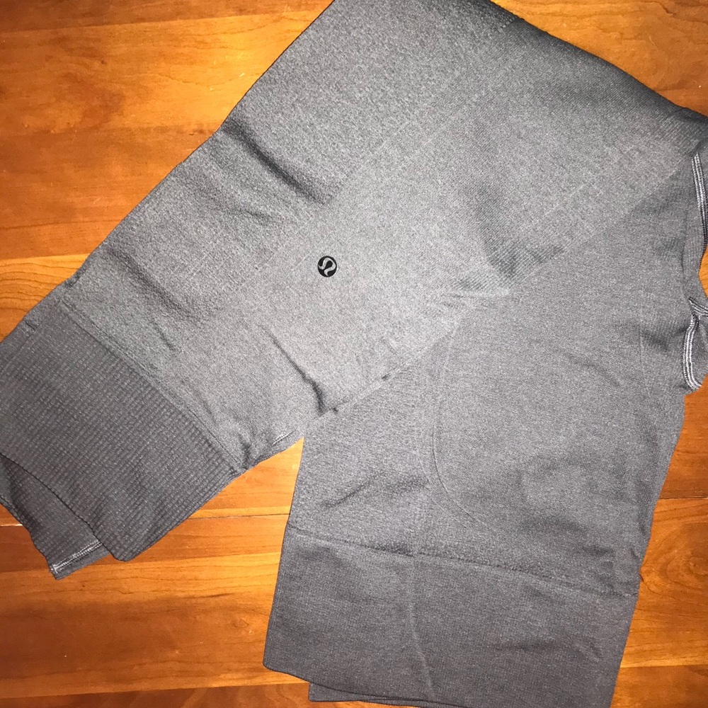 Lululemon yoga pants with cuffs